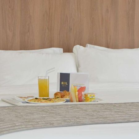 דקר Axil Hotel מראה חיצוני תמונה